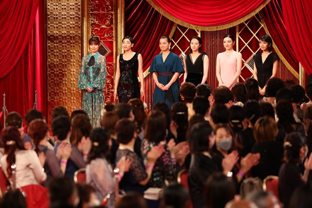 美しい！のん、有村架純、広瀬すず、吉岡里帆ら女優陣がレッドカーペットに（3枚目）