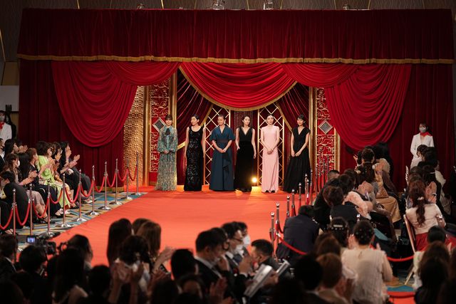 美しい！のん、有村架純、広瀬すず、吉岡里帆ら女優陣がレッドカーペットに（10枚目）