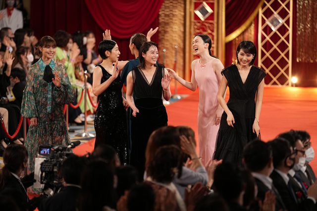 美しい！のん、有村架純、広瀬すず、吉岡里帆ら女優陣がレッドカーペットに（14枚目）