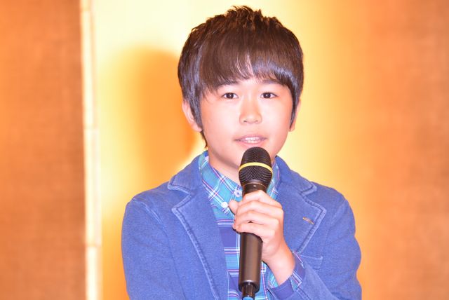 オレンジのスカートがキュート！前田敦子フォトギャラリー（2枚目）