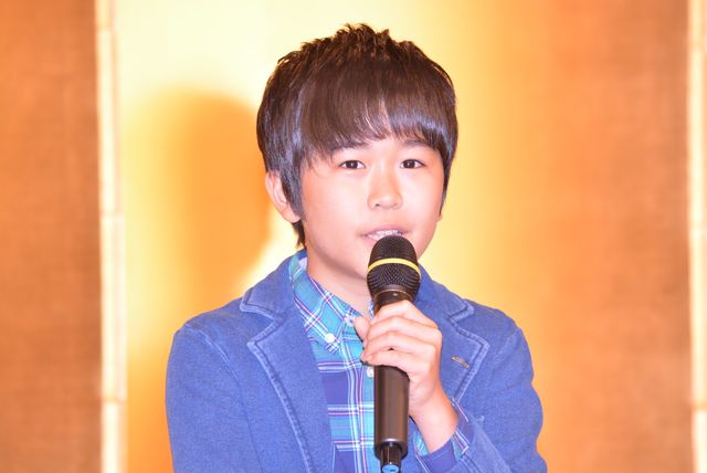 オレンジのスカートがキュート！前田敦子フォトギャラリー（3枚目）