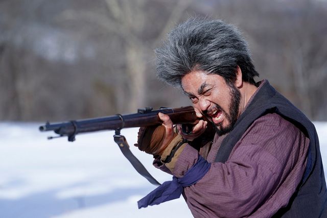 連続ドラマW「ゴールデンカムイ 」第1話「伝説の熊撃ち」フォトギャラリー（3枚目）