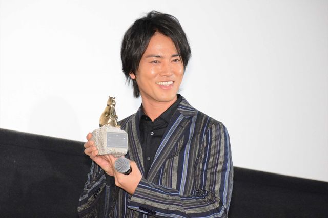 桐谷健太、OKシーンの唐揚げは20個目!『彼らが本気で編むときは、』初日舞台あいさつフォトギャラリー:フォトギャラリー