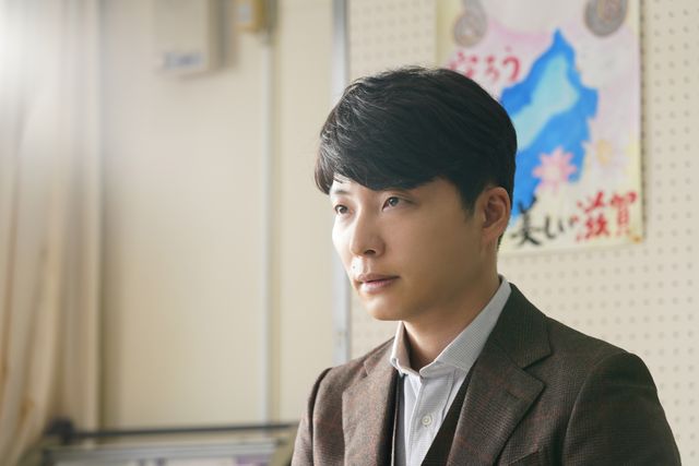 『罪の声』小栗旬＆星野源のスーツスタイル！：フォトギャラリー