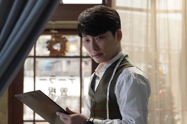 『罪の声』小栗旬＆星野源のスーツスタイル！（4枚目）