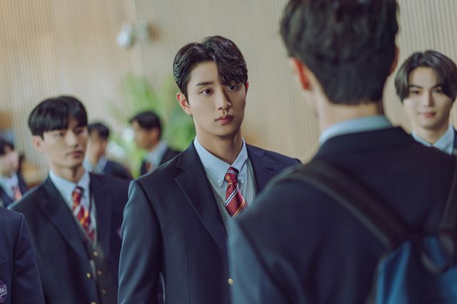 ヒリヒリ感が漂う…韓ドラ「ヒエラルキー」場面写真（4枚目）