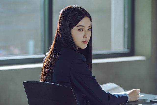 ヒリヒリ感が漂う…韓ドラ「ヒエラルキー」場面写真（9枚目）