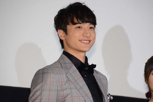 土屋太鳳、北村匠海ら仲良しキャスト陣！『春待つ僕ら』公開“Anniversary”舞台あいさつ（3枚目）