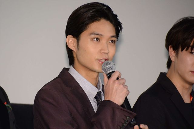 土屋太鳳、北村匠海ら仲良しキャスト陣！『春待つ僕ら』公開“Anniversary”舞台あいさつ（8枚目）