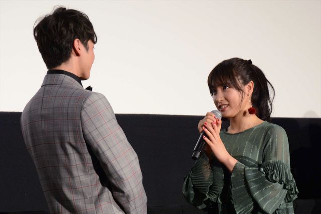 土屋太鳳、北村匠海ら仲良しキャスト陣！『春待つ僕ら』公開“Anniversary”舞台あいさつ（11枚目）