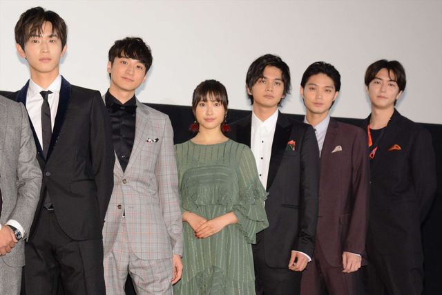 土屋太鳳、北村匠海ら仲良しキャスト陣！『春待つ僕ら』公開“Anniversary”舞台あいさつ（14枚目）