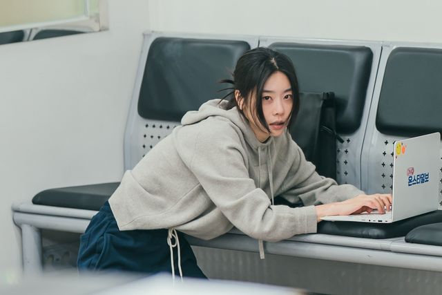 チェ・ジウ、横顔も美しい！韓国ドラマ「流れ星」場面カットほか（13枚目）