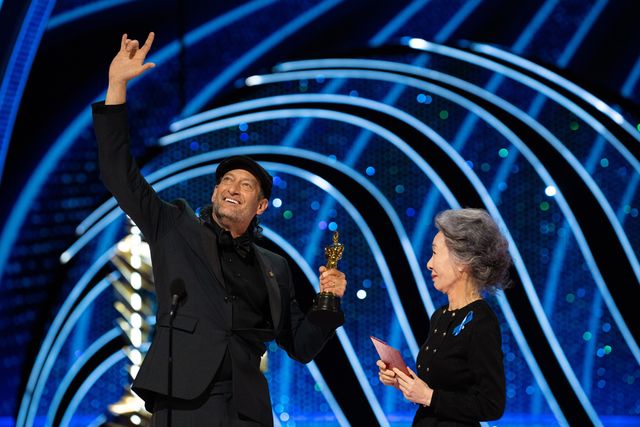 オスカー像を手に喜びいっぱいのスターたち（10枚目）