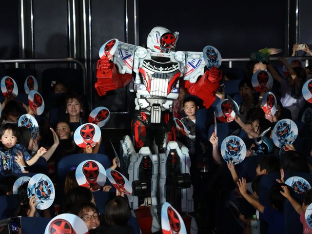 「仮面ライダーガッチャード」本島純政＆「ブンブンジャー」井内悠陽が親子上映会に登場！（9枚目）