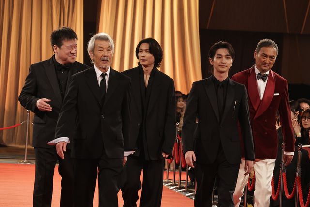 横浜流星＆松村北斗＆渡辺謙ら華麗に登場！レッドカーペットで夢の共演：フォトギャラリー