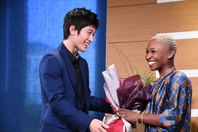 三浦春馬、オスカーノミネート女優＆「Glee」俳優と歌の共演（13枚目）