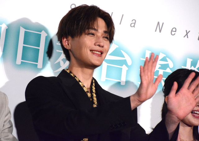八木勇征、福本莉子にサプライズ成功！映画『隣のステラ』初日舞台あいさつ（26枚目）