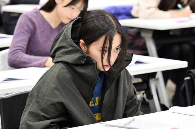 幻影の男の正体判明！「御上先生」第3話場面写真【ネタバレあり】（7枚目）