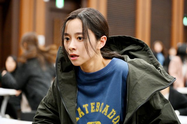 幻影の男の正体判明！「御上先生」第3話場面写真【ネタバレあり】（8枚目）