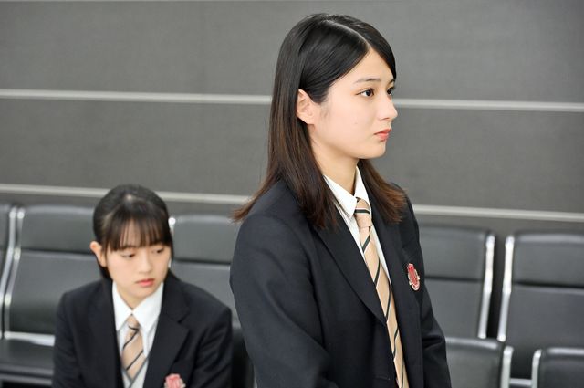 幻影の男の正体判明！「御上先生」第3話場面写真【ネタバレあり】（16枚目）