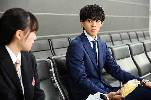 幻影の男の正体判明！「御上先生」第3話場面写真【ネタバレあり】（19枚目）