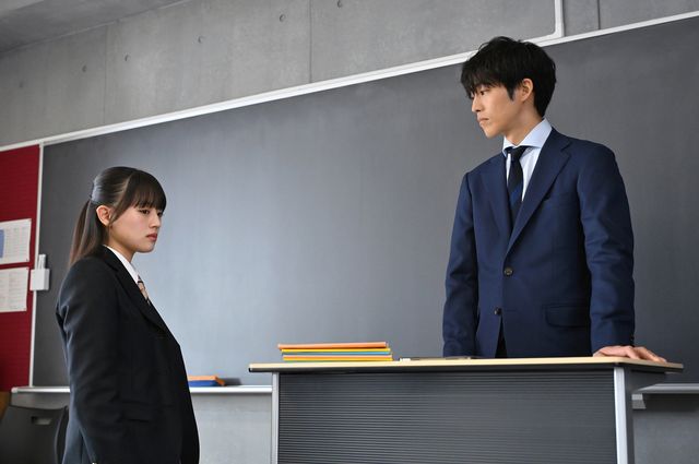 幻影の男の正体判明！「御上先生」第3話場面写真【ネタバレあり】（21枚目）