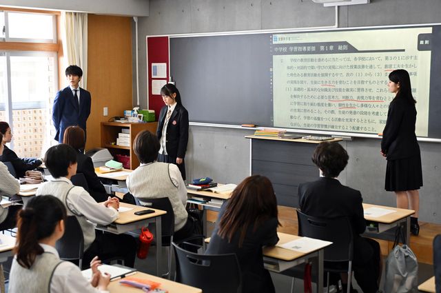 幻影の男の正体判明！「御上先生」第3話場面写真【ネタバレあり】（27枚目）