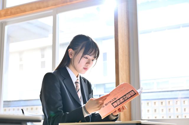 幻影の男の正体判明！「御上先生」第3話場面写真【ネタバレあり】（40枚目）