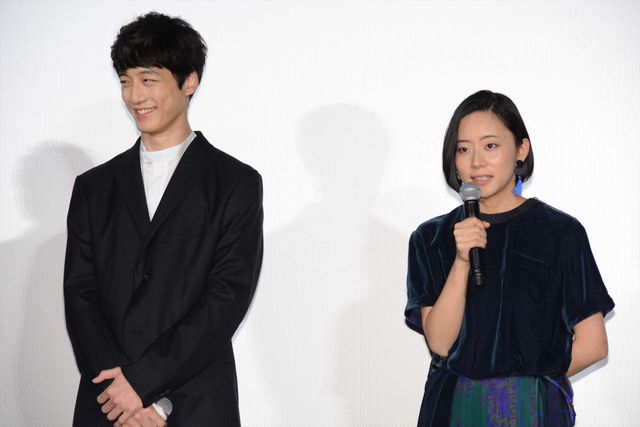 透けてる…！有村架純、大胆ドレスで登場！『ナラタージュ』初日舞台あいさつ（12枚目）