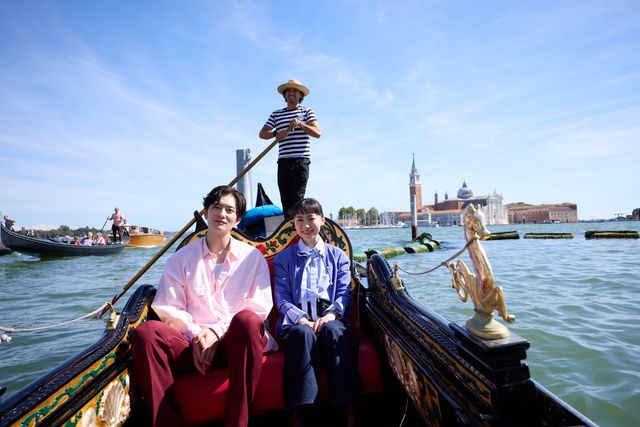 まるで映画のワンシーン　芦田愛菜＆岡田将生、水の都・ベネチアをめぐる【ベネチア国際映画祭】（6枚目）