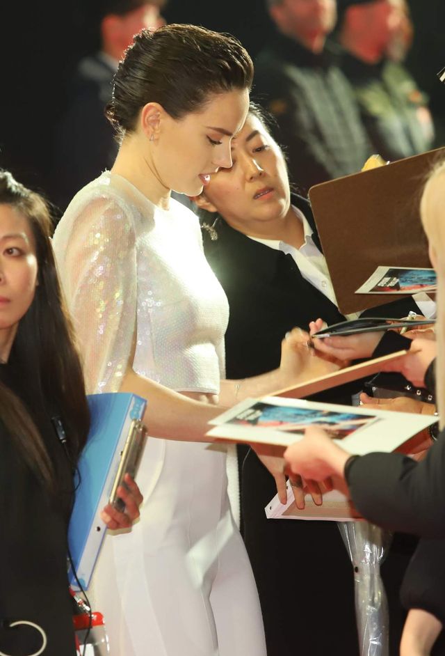 『スター・ウォーズ』レイ、フィン、ポーが日本に!『スカイウォーカーの夜明け』レッドカーペットイベント:フォトギャラリー