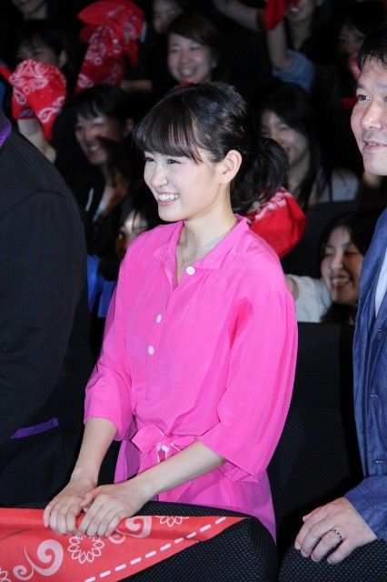 AKB48前田敦子、客席からサプライズ登場！ 次回作で香取慎吾との共演を希望！画像ギャラリー（3枚目）