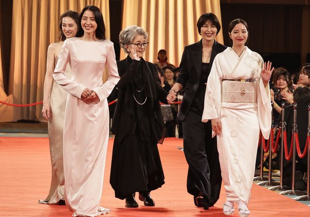 第49回日本アカデミー賞レッドカーペットを歩く北川景子、長澤まさみ、倍賞千恵子は、松たか子、広瀬すず