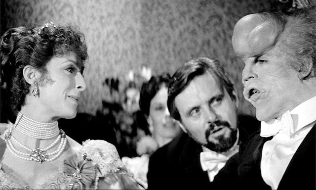 4K修復版公開！名作『エレファント・マン』場面写真一挙公開（9枚目）