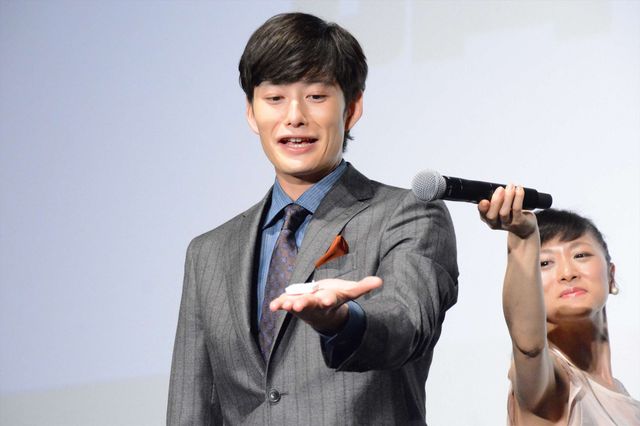 岡田将生の秘密を隠そうとする姿がかわいすぎ…！『秘密』イベントフォトギャラリー（2枚目）