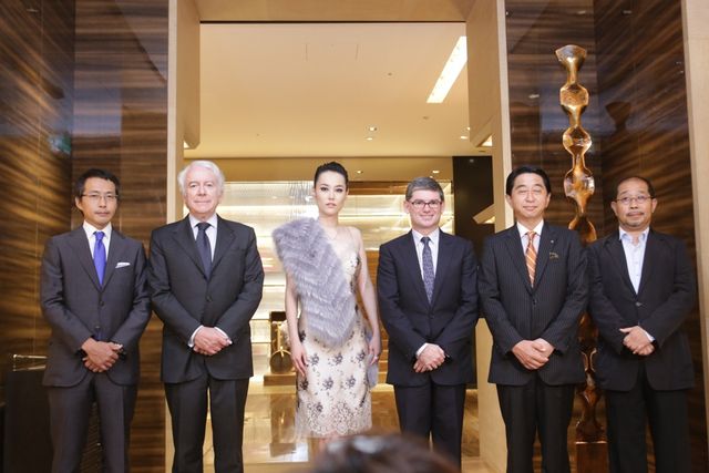 総額およそ660万円！菊地凛子ヴィトンファッションフォトギャラリー（4枚目）