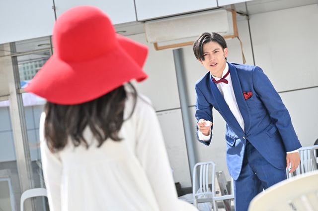 ドライバーを奪う謎の少女…「仮面ライダーギーツ」第13話「謀略IV：ドライバーを奪還せよ！」：フォトギャラリー
