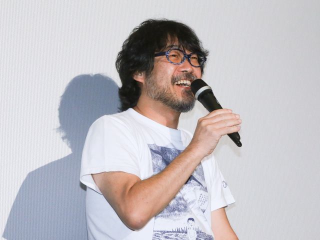 板尾創路、2回目のデートでロイ・アンダーソン作品を選んだカップルを祝福！　画像ギャラリー：フォトギャラリー