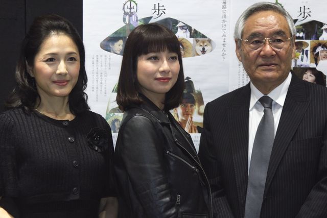 V6坂本との破局が報道された大塚千弘、クリスマスの予定に「何かあるといいですね」と笑顔！　画像ギャラリー（9枚目）