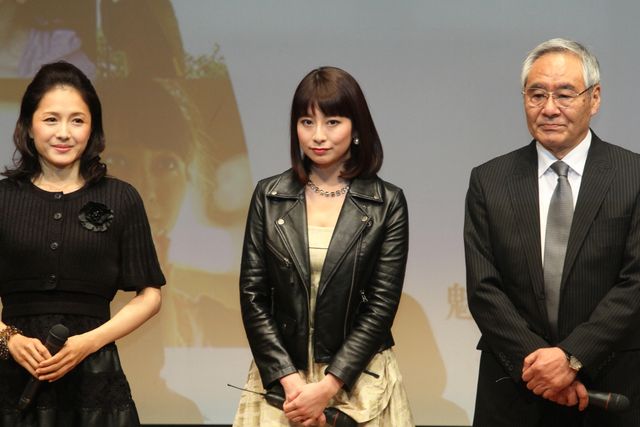 V6坂本との破局が報道された大塚千弘、クリスマスの予定に「何かあるといいですね」と笑顔！　画像ギャラリー（15枚目）