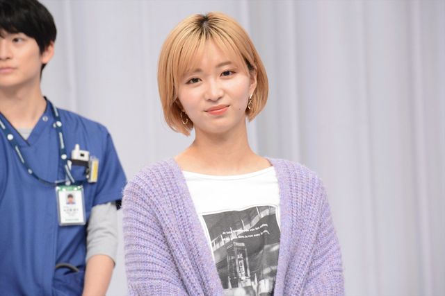 浜辺美波が白衣姿で登場！「ドクターホワイト」取材会にキャスト集結（6枚目）