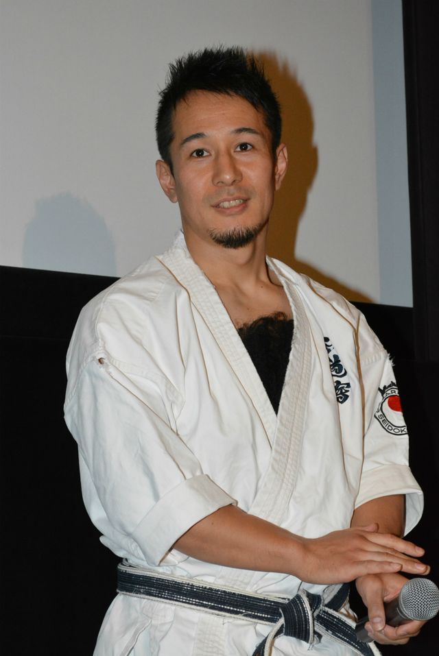 小池唯、初キスシーンの味は…？映画『琉球バトルロワイアル』初日舞台あいさつ（11枚目）