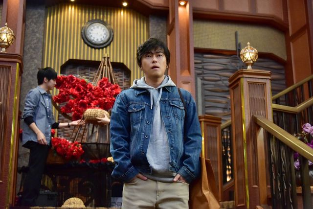 木村拓哉＆長澤まさみ、クールなホテルマン姿！『マスカレード・ホテル』場面写真（5枚目）