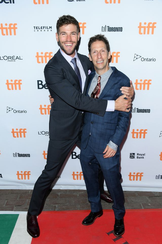 アン・ハサウェイ、攻めすぎな髪型＆ドレス！第41回トロント国際映画祭フォトギャラリー（5枚目）