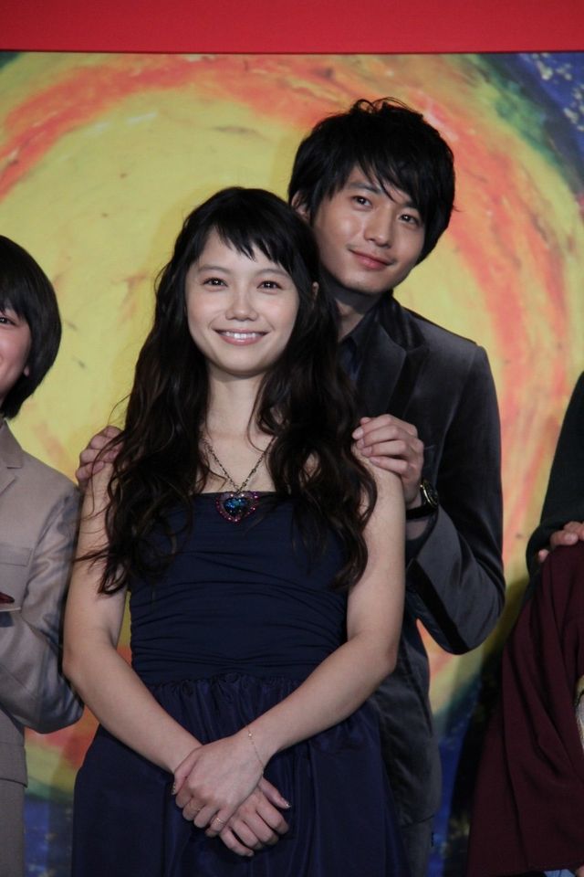 宮崎あおい、向井理の生ハグに赤面！映画『きいろいゾウ』完成披露イベントフォトギャラリー（10枚目）