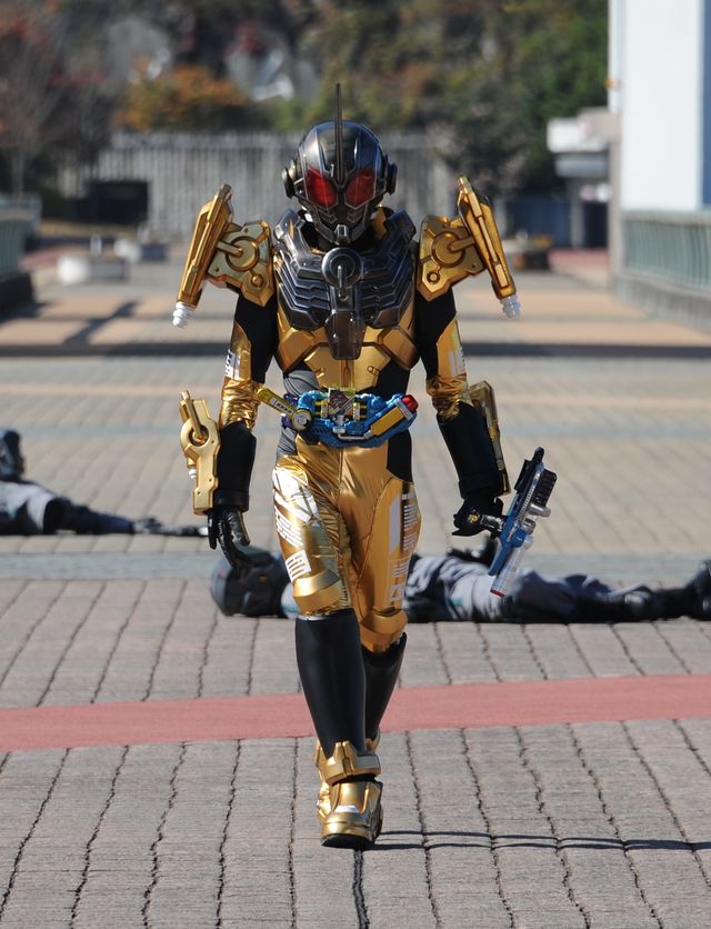 約10年前…「仮面ライダーキバ」時代の写真も！武田航平「仮面ライダービルド」出演（3枚目）