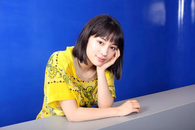 マツゲ長っ！【広瀬すずインタビューカット集】（4枚目）