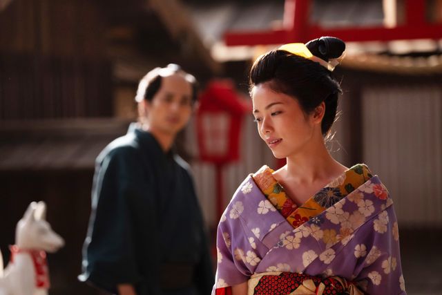 蔦重が惚れ惚れ…“男前”な花の井改め瀬川（小芝風花）「べらぼう」第7回場面写真（2枚目）