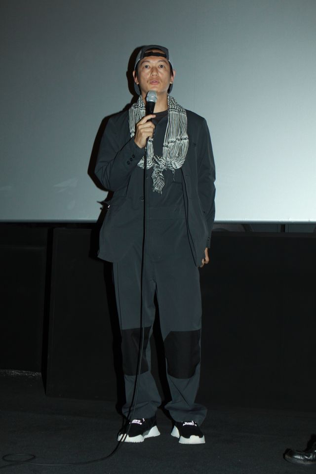 井浦新がオシャレ！恩師・若松孝二監督演じた『止められるか、俺たちを』で釜山国際映画祭へ（3枚目）