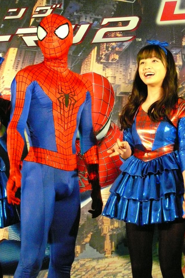 “天使すぎる”橋本環奈、スパイダーマン風ミニスカ衣装！フォトギャラリー（11枚目）